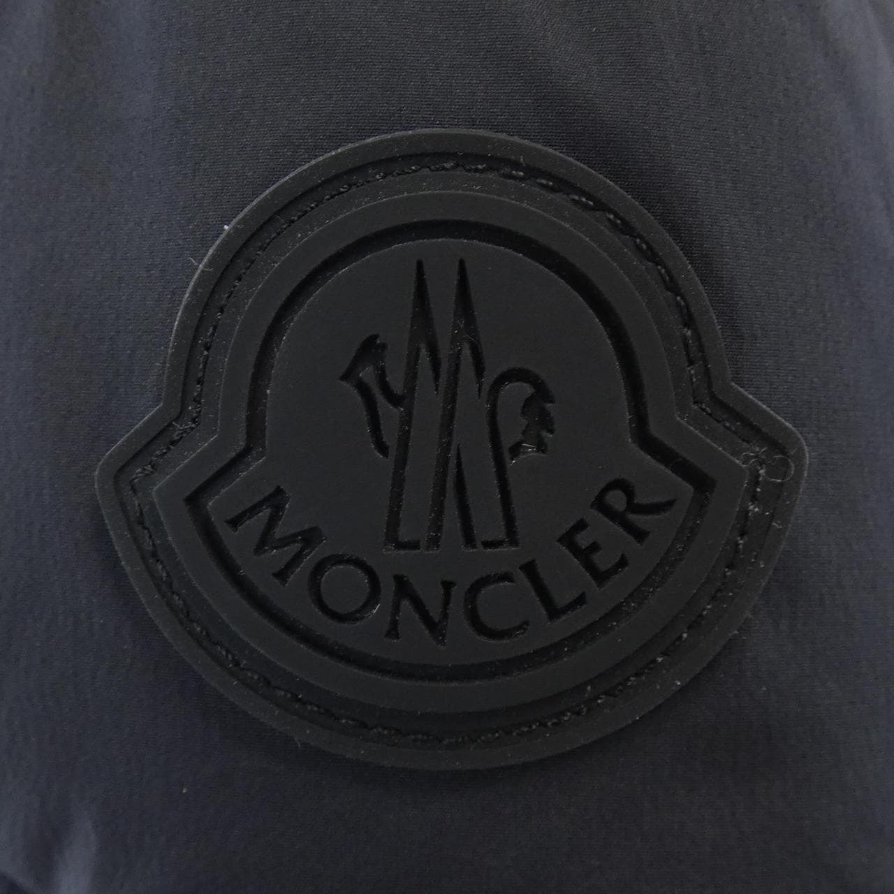 モンクレール MONCLER ダウンジャケット