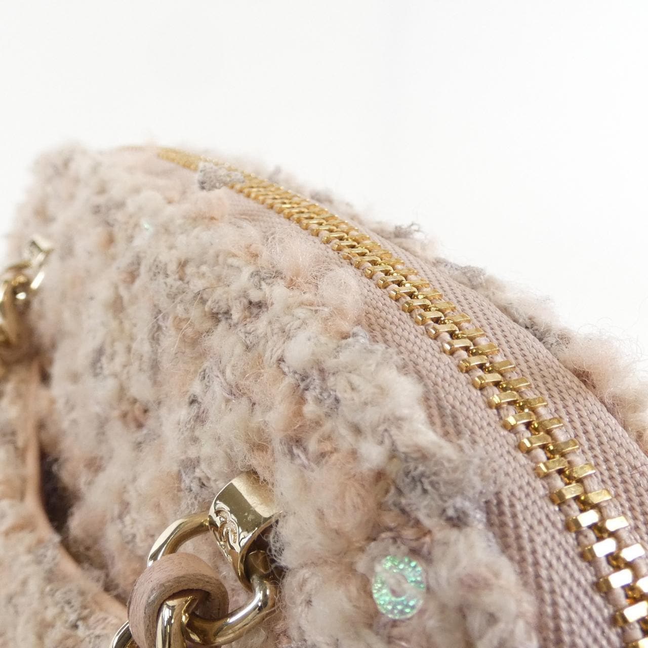 CHANEL AP3354