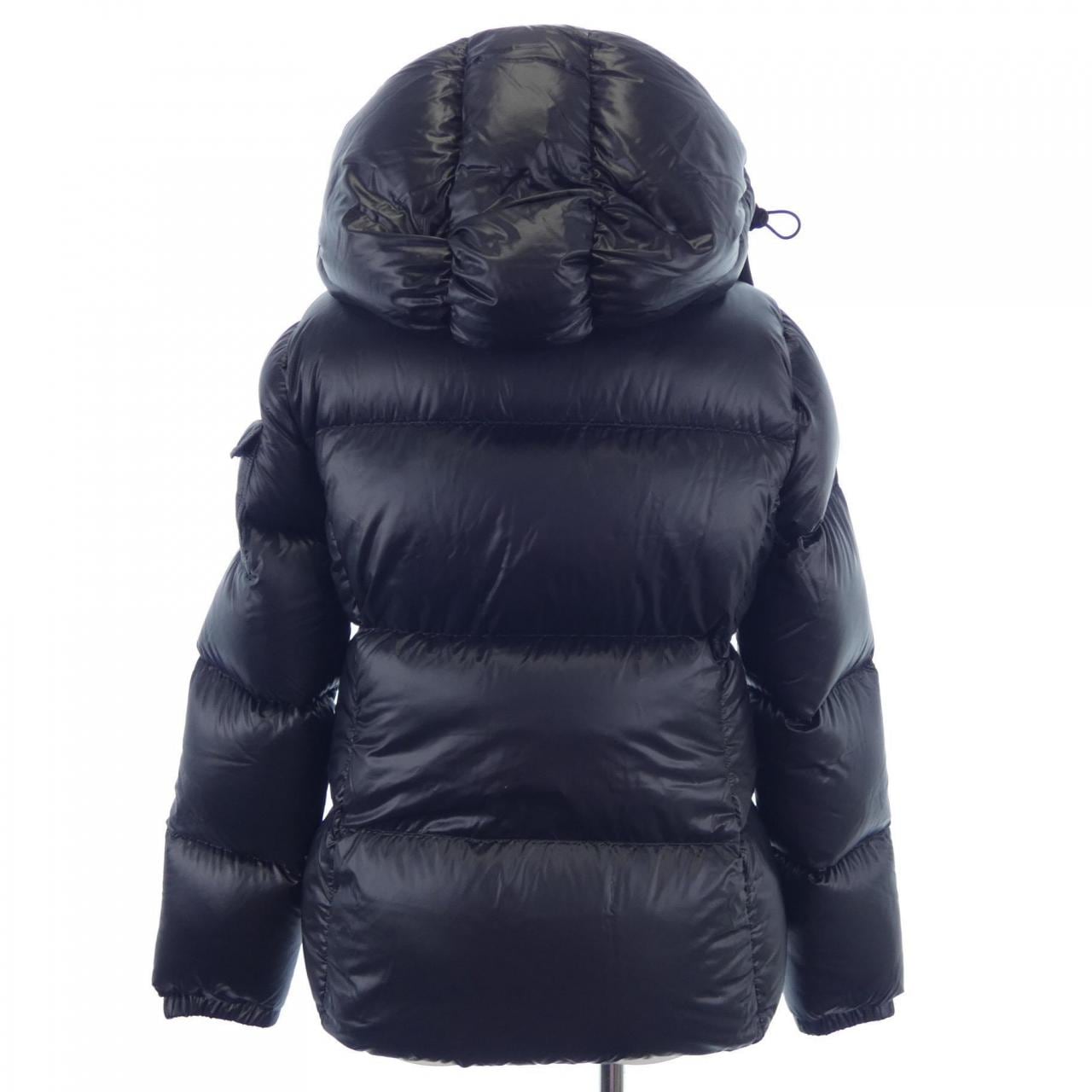 モンクレール MONCLER ダウンジャケット
