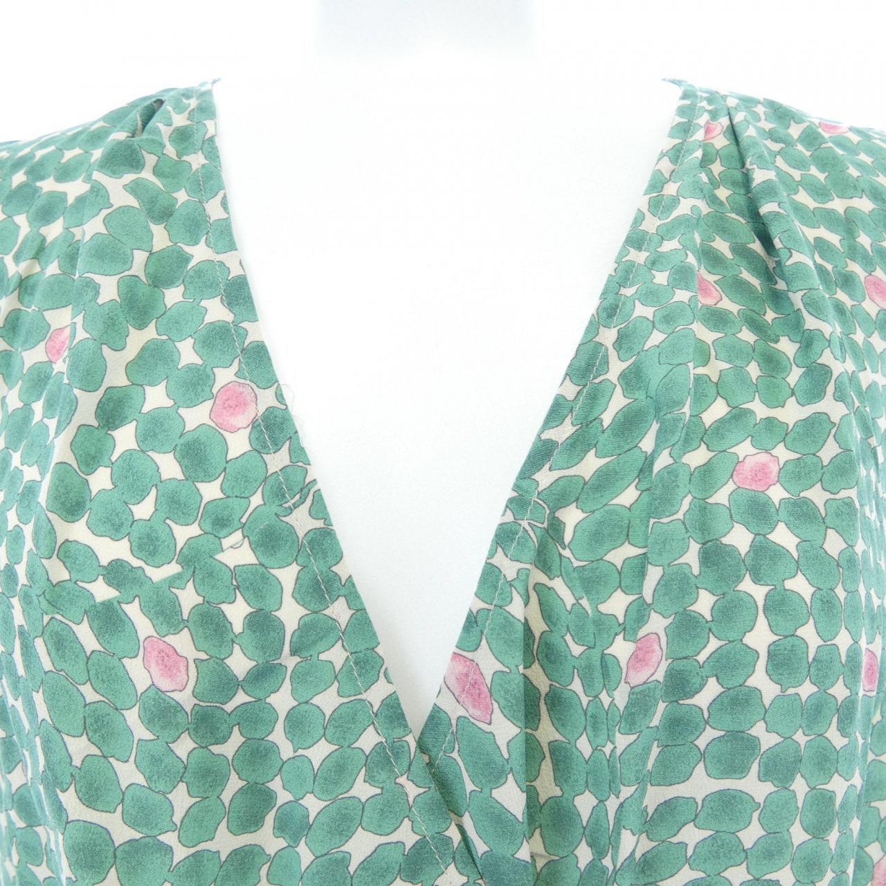 イブルース I BLUES トップス