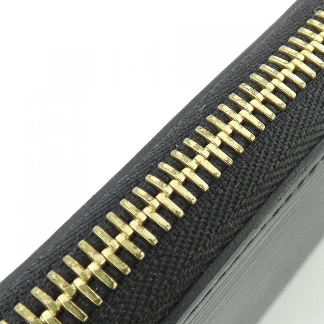 ルイヴィトン エピ ジッピー ウォレット M68755 財布