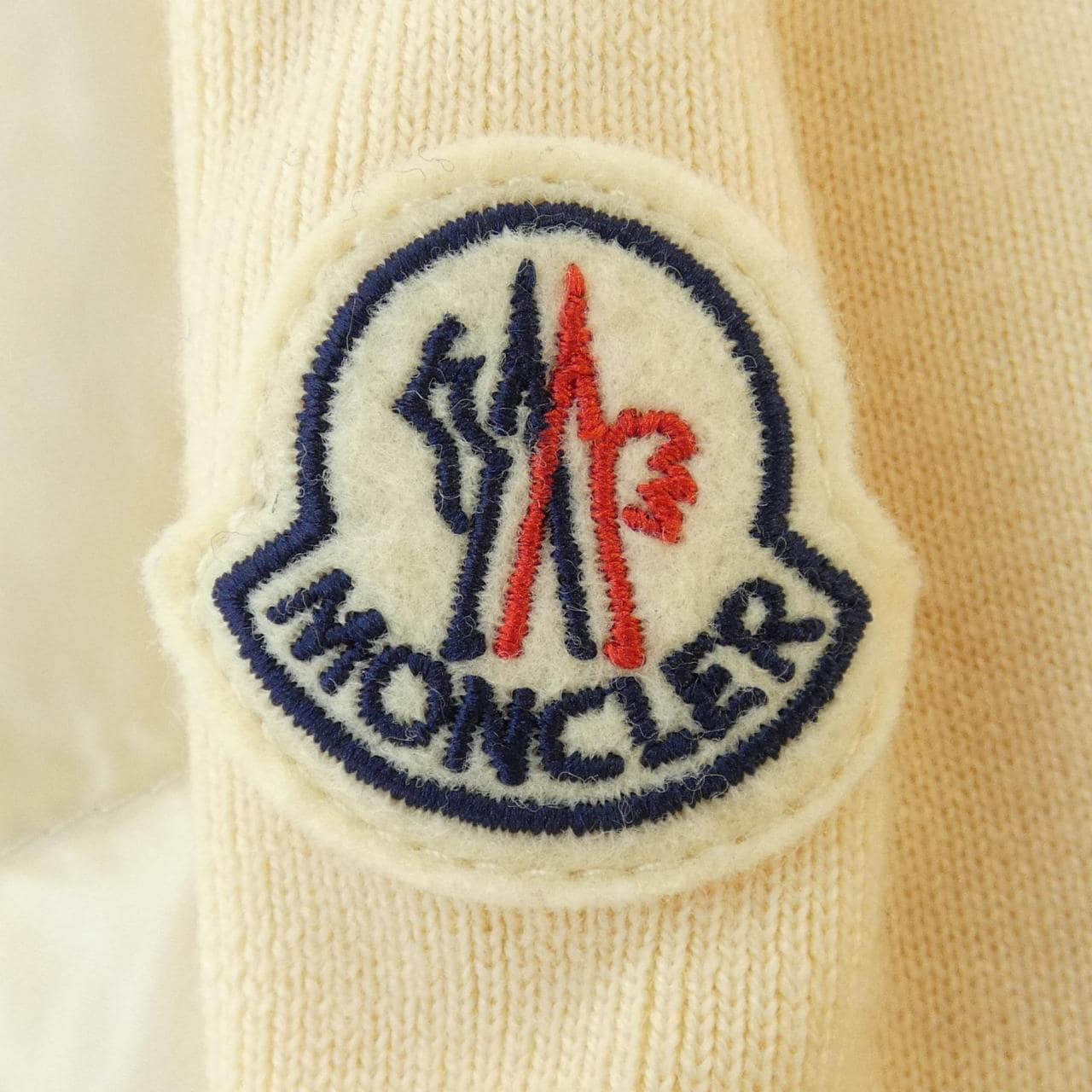 モンクレール MONCLER ダウンジャケット