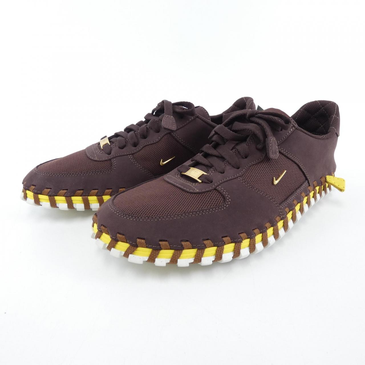 ナイキ NIKE スニーカー
