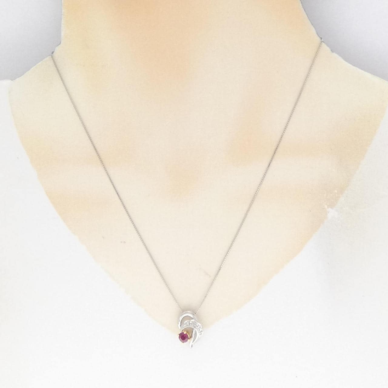 PT/K18YG Ruby Necklace 0.55CT