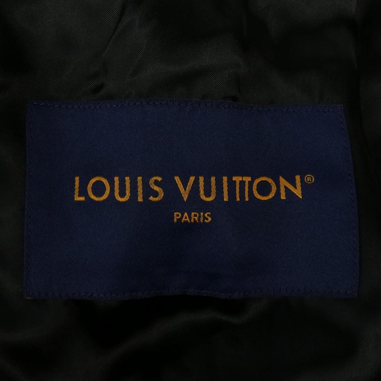 LOUIS VUITTON HLL55EET7 皮夹克
