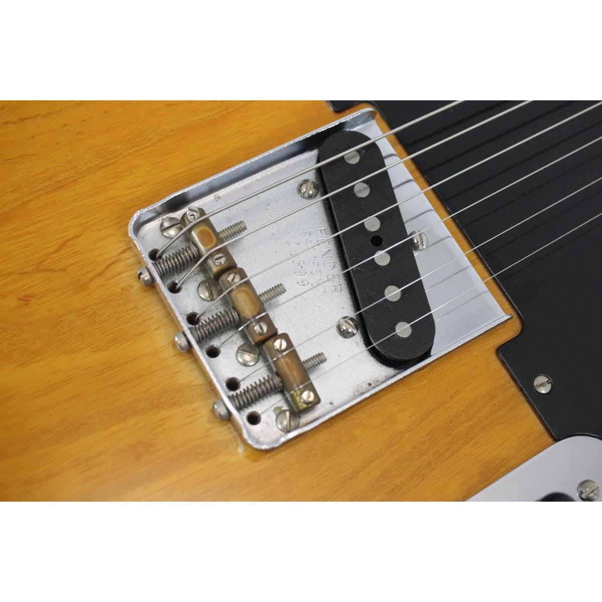 ＦＥＮＤＥＲ　　５２　ＴＥＬＥＣＡＳＴＥＲ