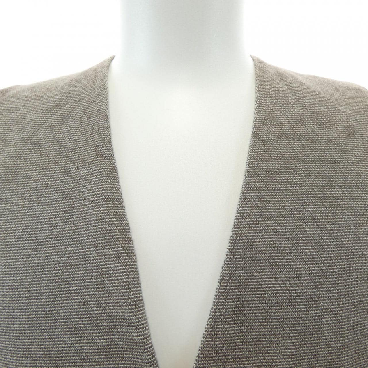 イレブンティ ELEVENTY ベスト