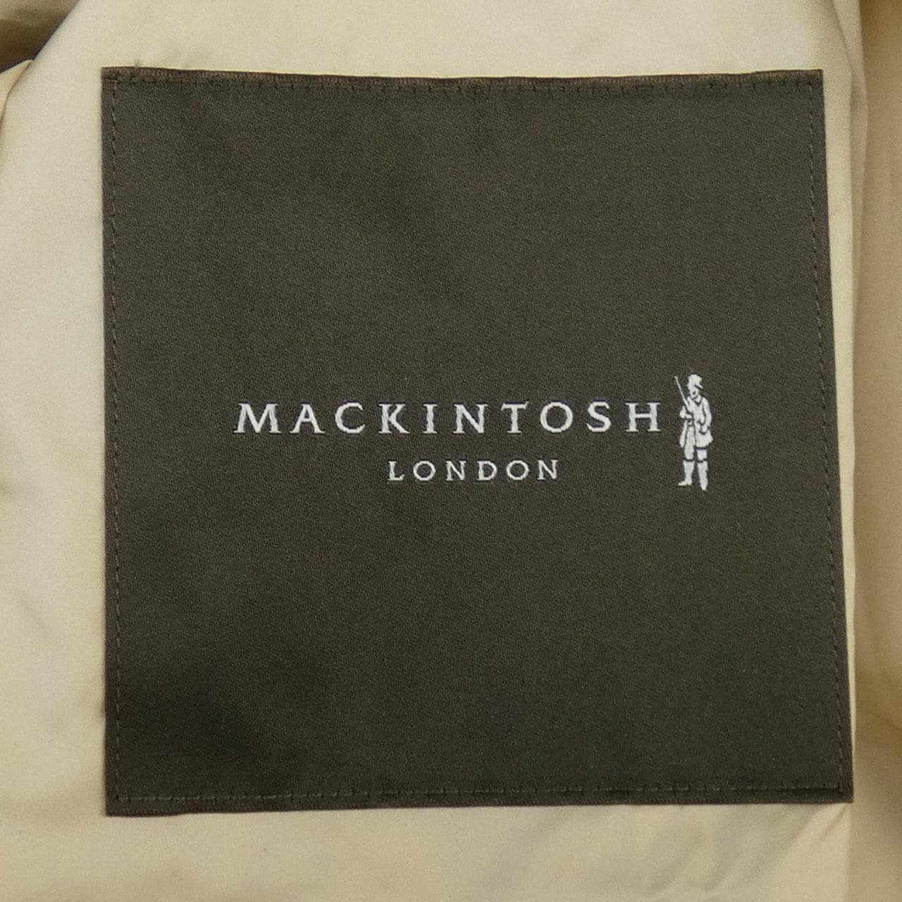 麥金塔倫敦MACKINTOSH LONDON大衣