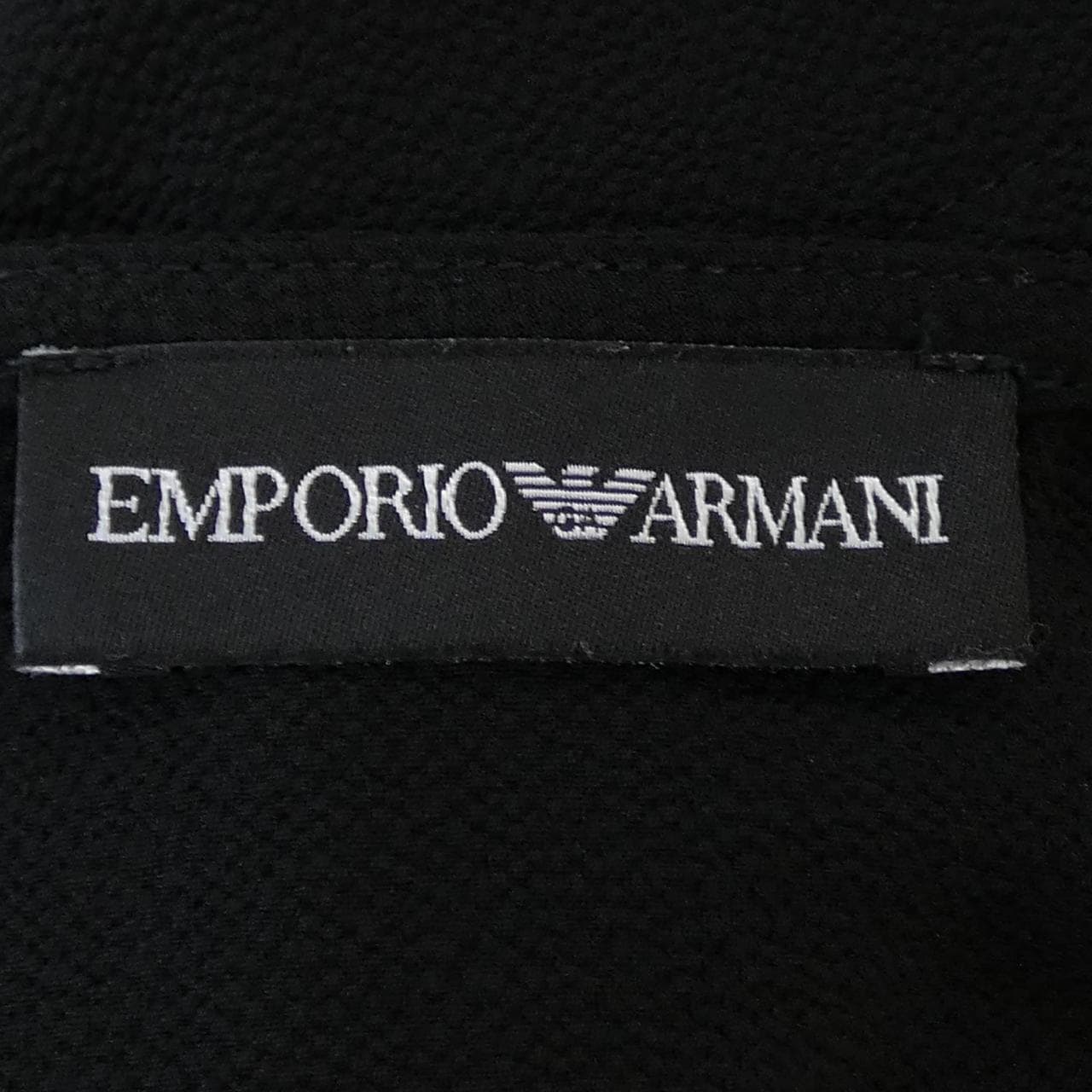 エンポリオアルマーニ EMPORIO ARMANI トップス