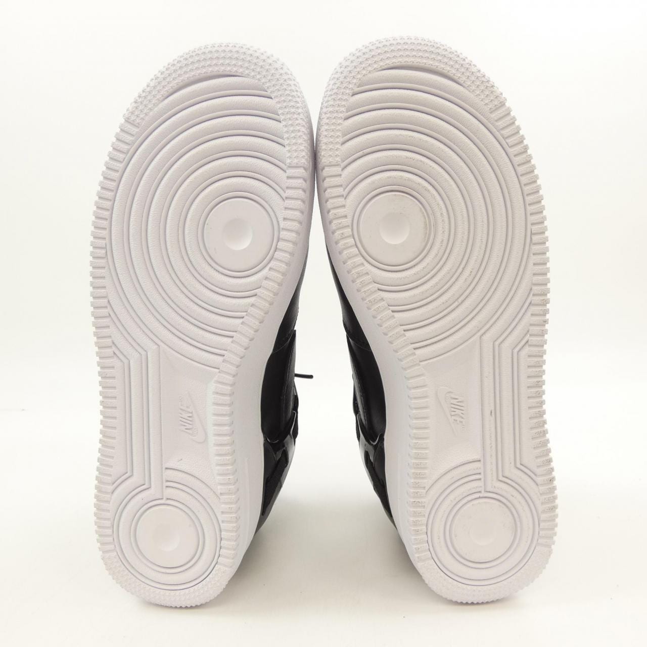 ナイキ NIKE DQ7558-002 UNDERCOVER スニーカー
