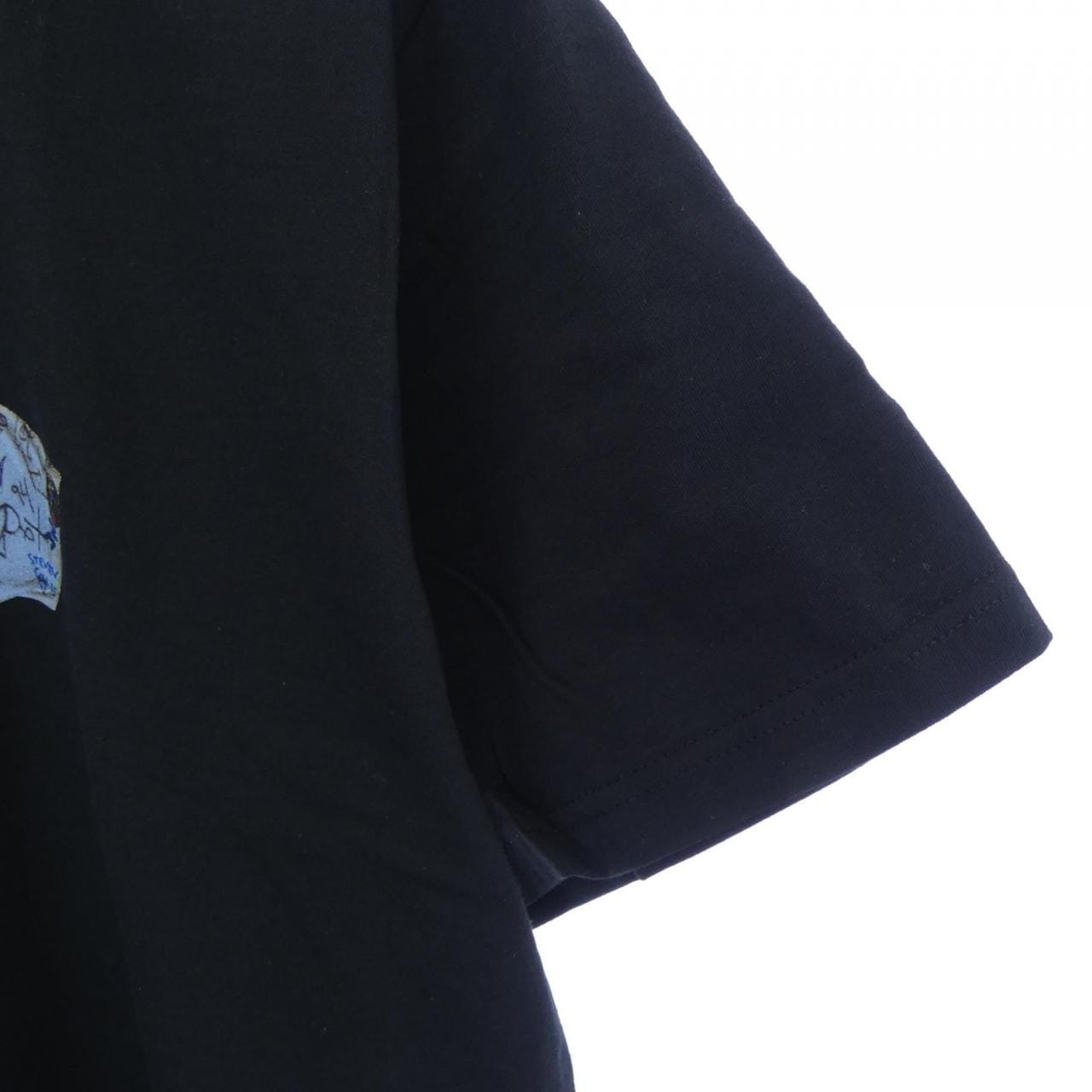 SUPREME 30週年紀念首款T卹