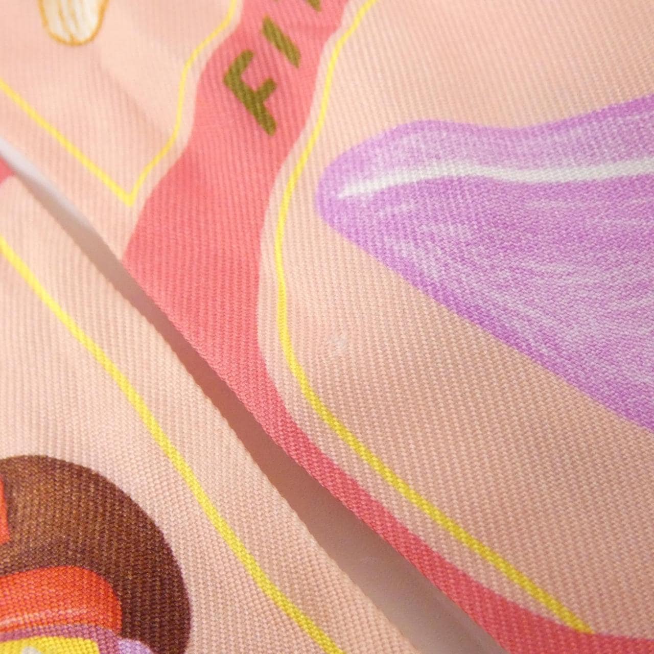 エルメス FUNNY ICE CREME ツイリー 064109S スカーフ