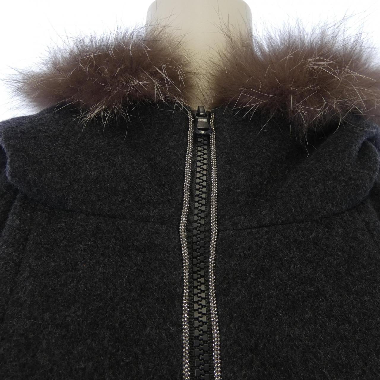 ブルネロクチネリ BRUNELLO CUCINELLI コート