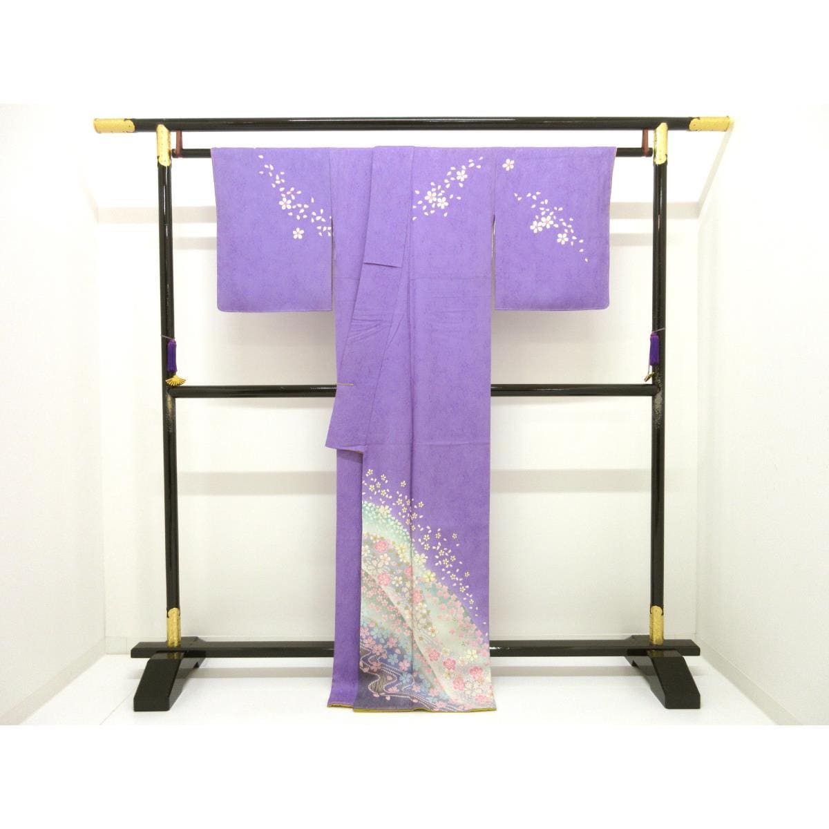 【未使用品】訪問着　友禅金彩加工　刺繍入り