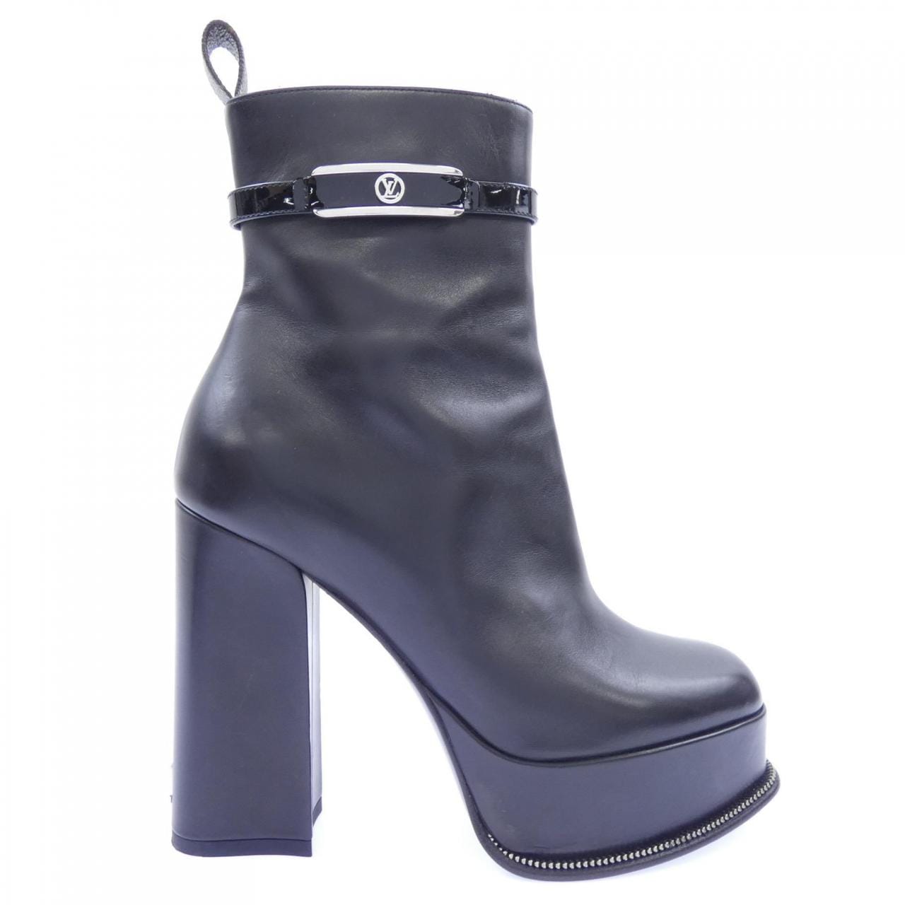 ルイヴィトン LOUIS VUITTON フェイムライン ブーツ