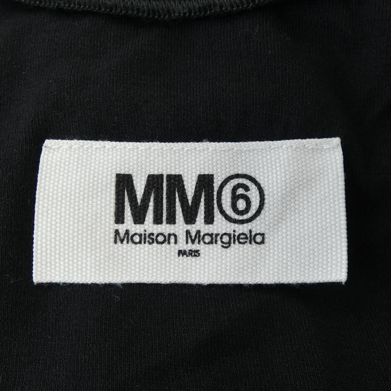 エムエムシックス MM6 S62GD0089 Tシャツ