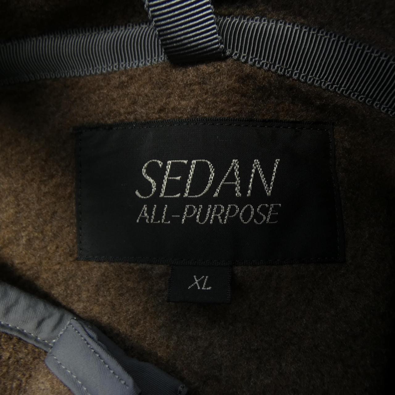 SEDAN ALL-PURPOSE トップス