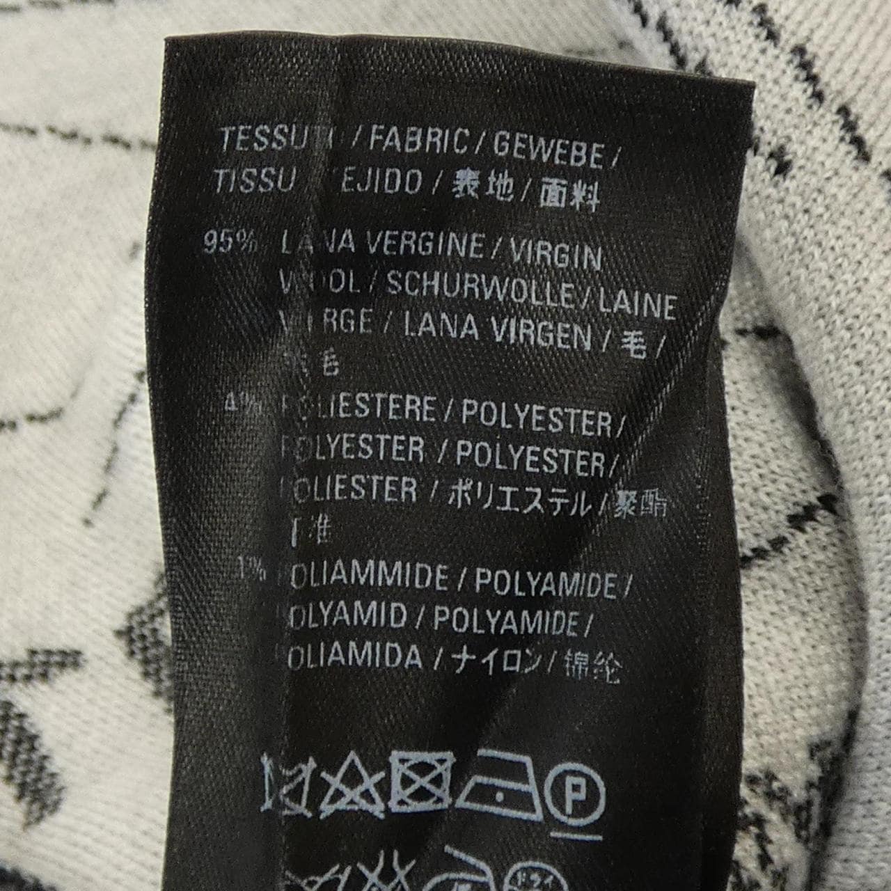 バレンシアガ BALENCIAGA 555381 T1524 ニット