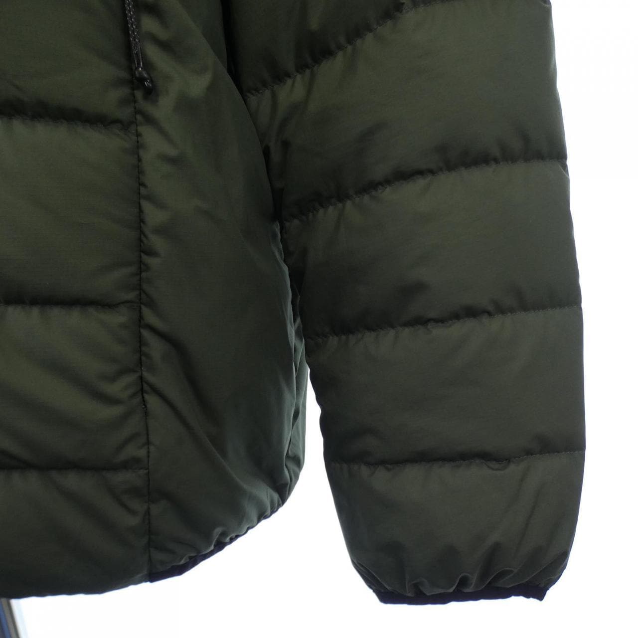 モンクレール MONCLER ダウンジャケット