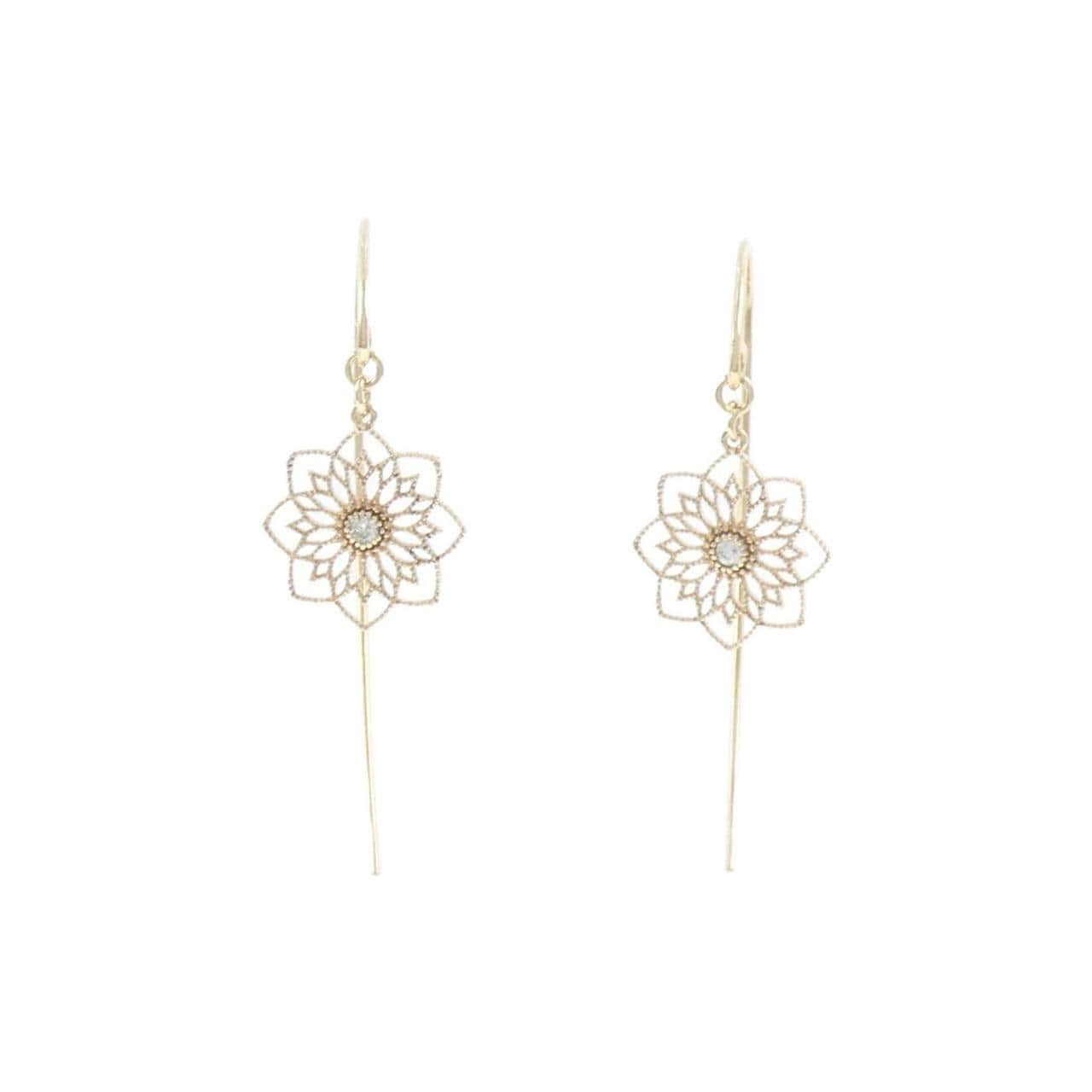 K10PG Flower Diamond Earrings