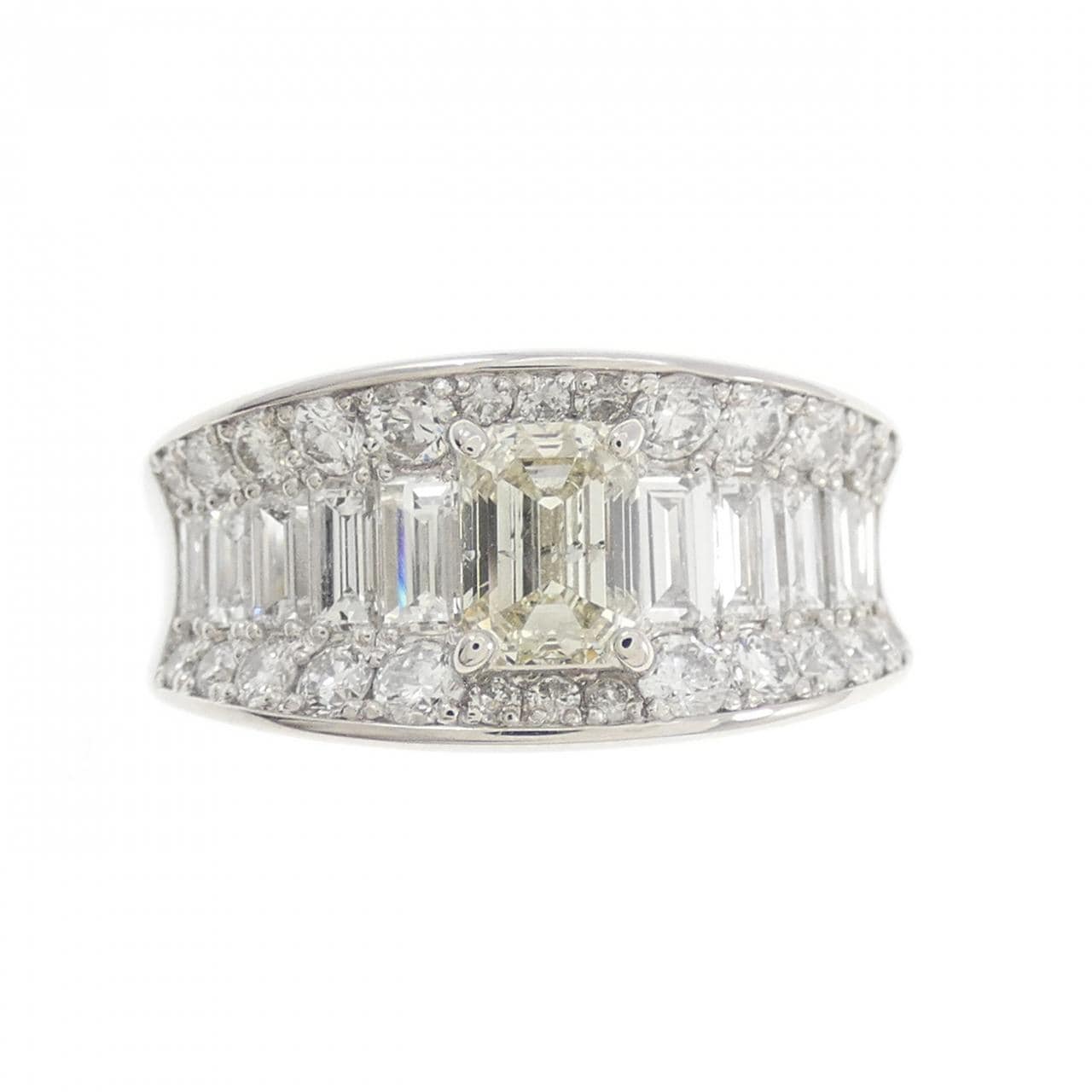 PT900 ダイヤモンド リング 0.647CT