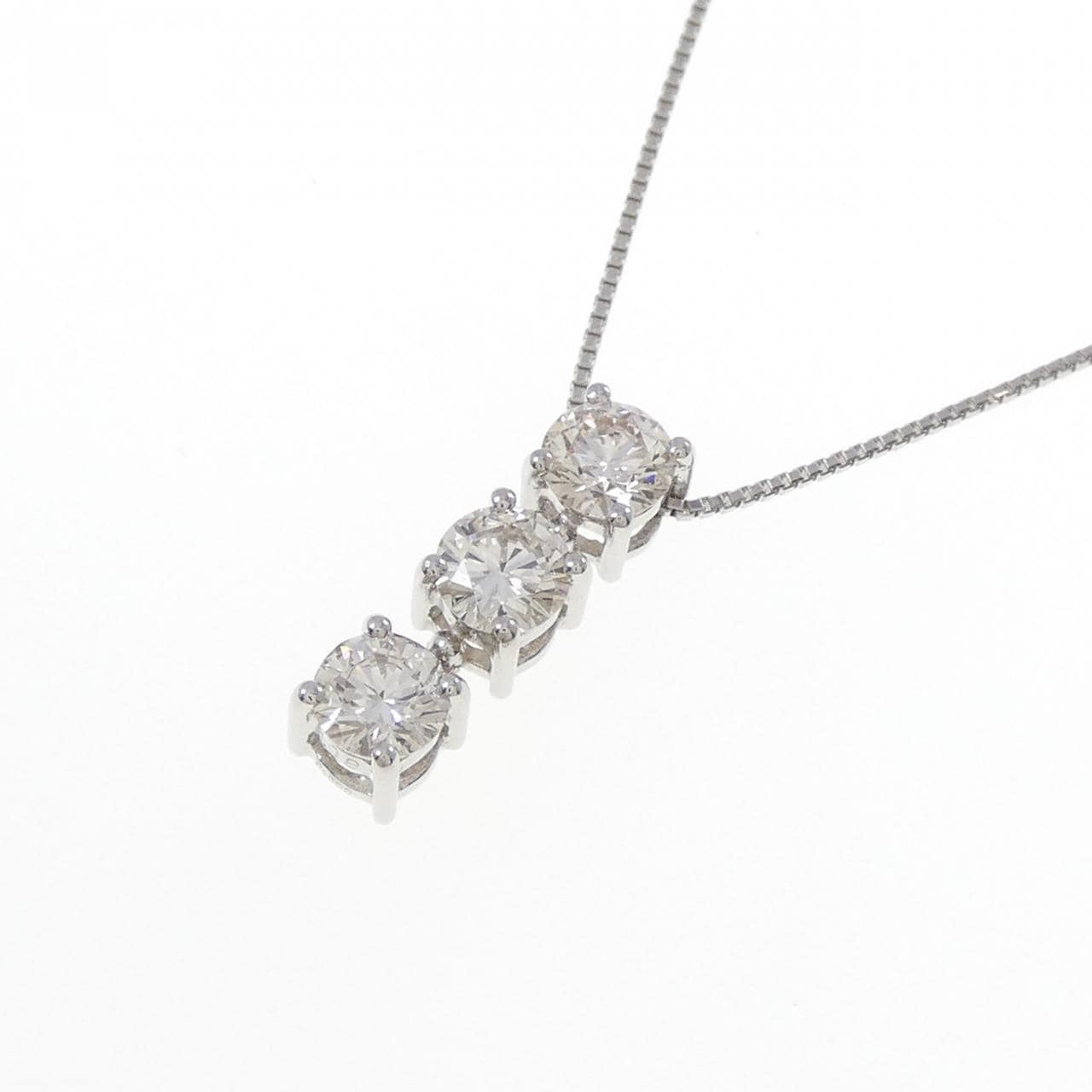 PT900/PT850 スリーストーン ダイヤモンド ネックレス 1.08CT