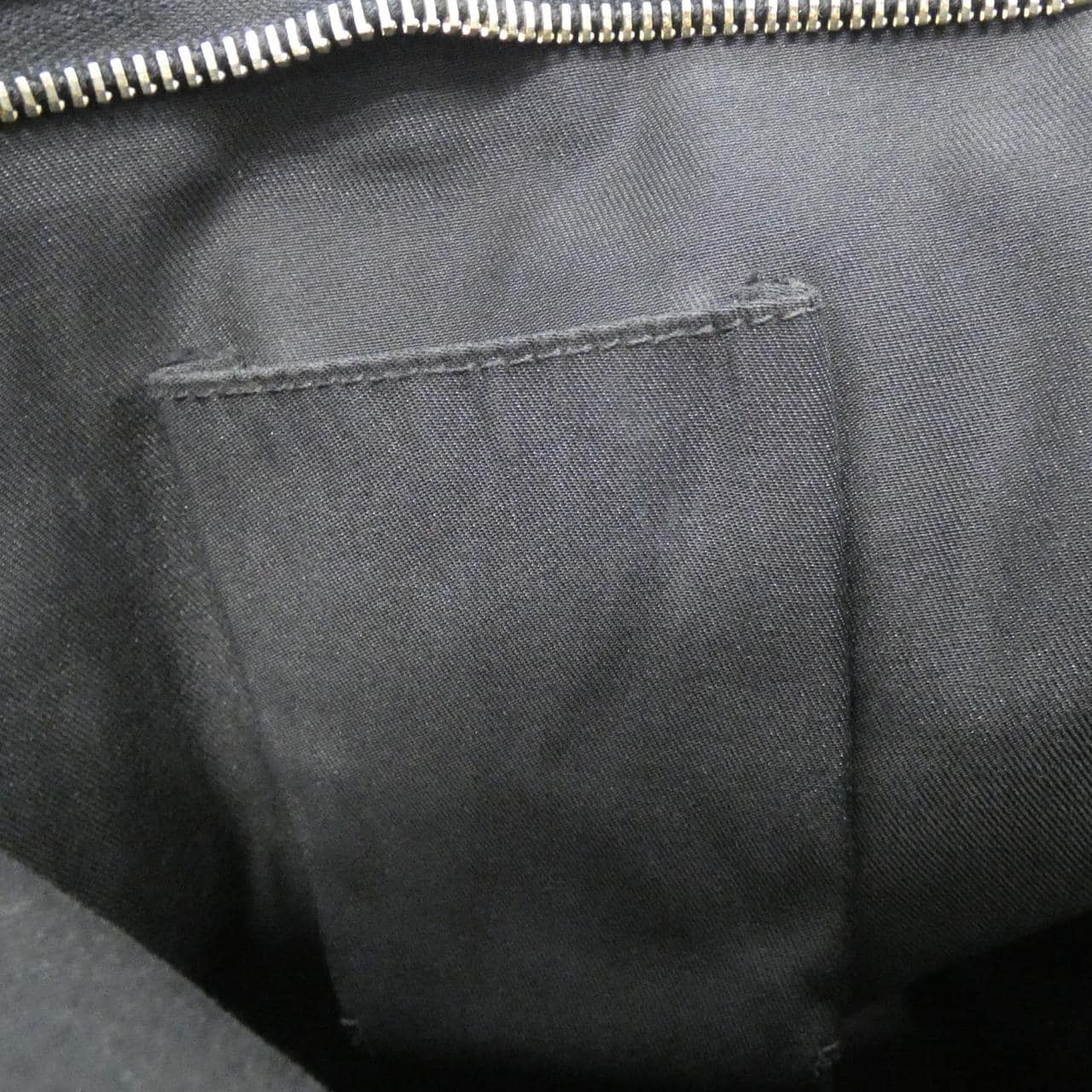 【ヴィンテージ】グッチ 131326 F4DYG ショルダーバッグ