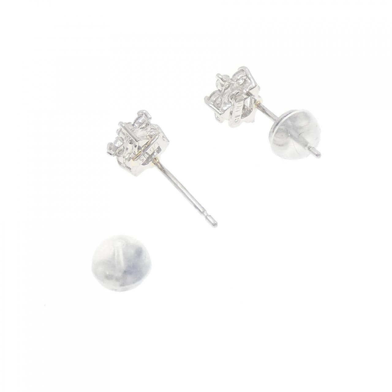 PT900 Flower Diamond Earrings 0.30CT