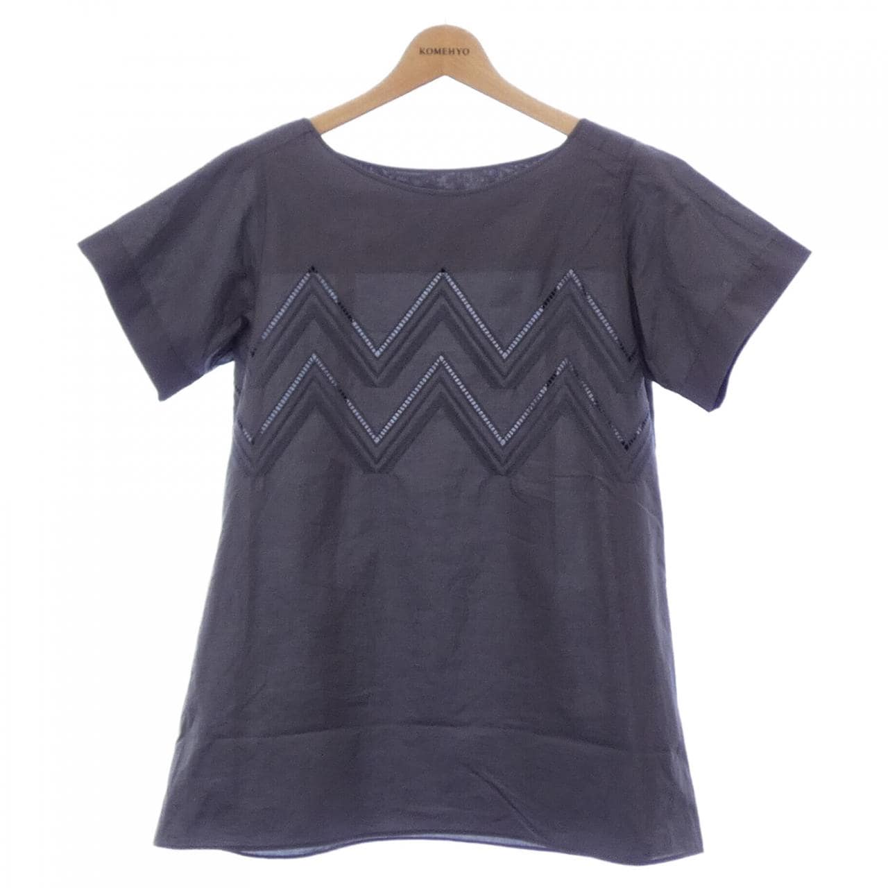 麥金塔倫敦MACKINTOSH LONDON上衣