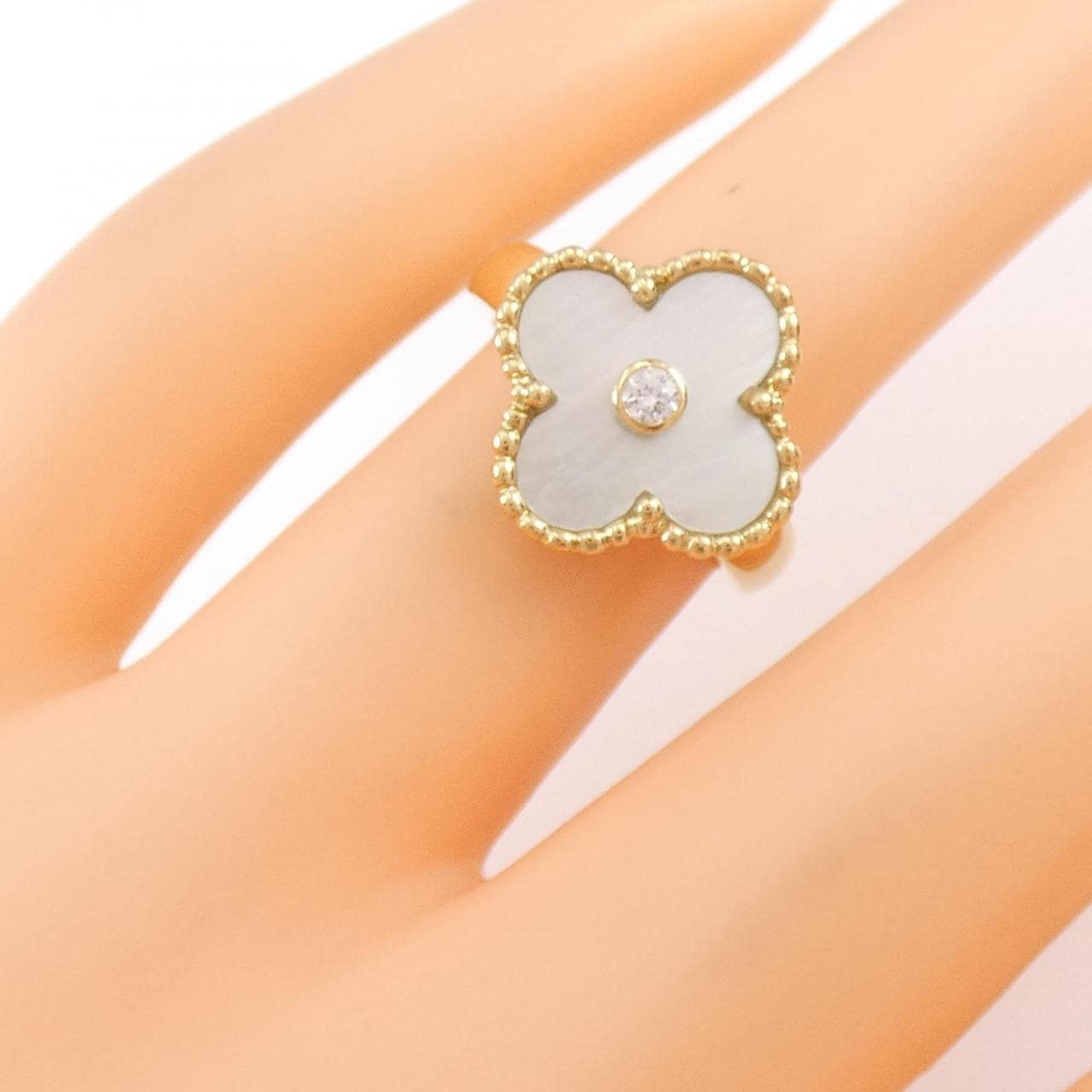 Van Cleef & Arpels vintage Alhambra Ring