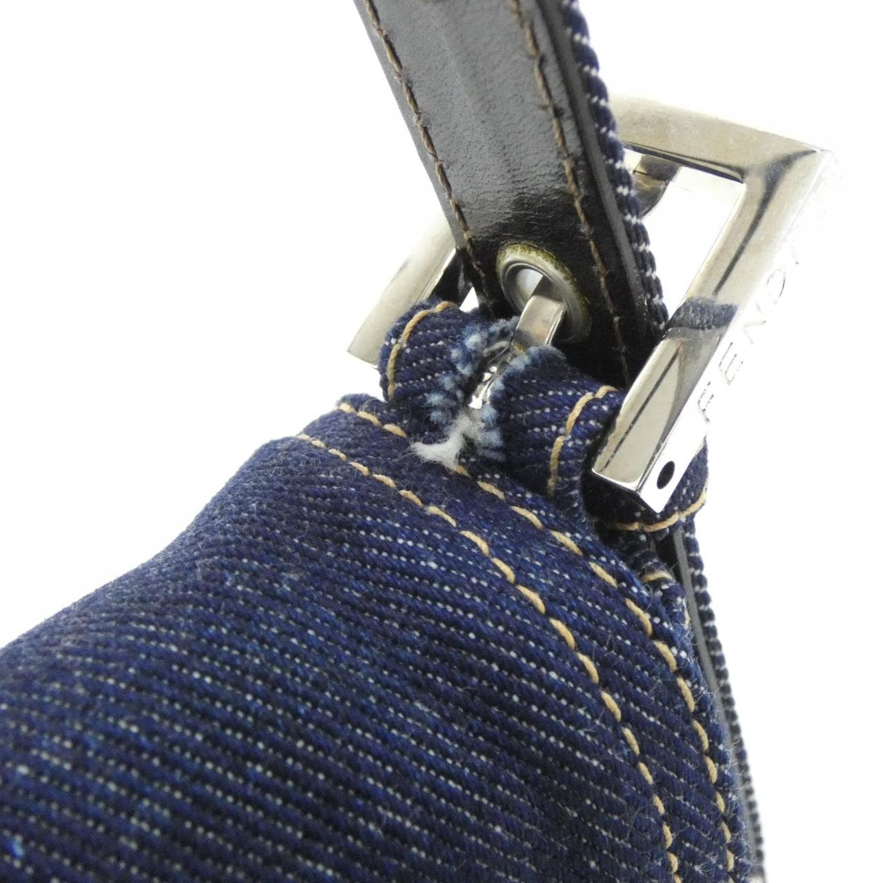 【ヴィンテージ】フェンディ バゲット 26424 ショルダーバッグ