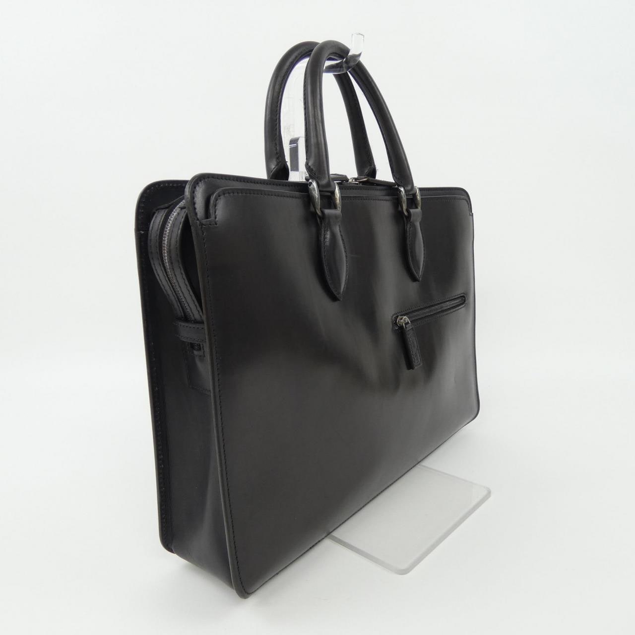 Berluti Anjou 包