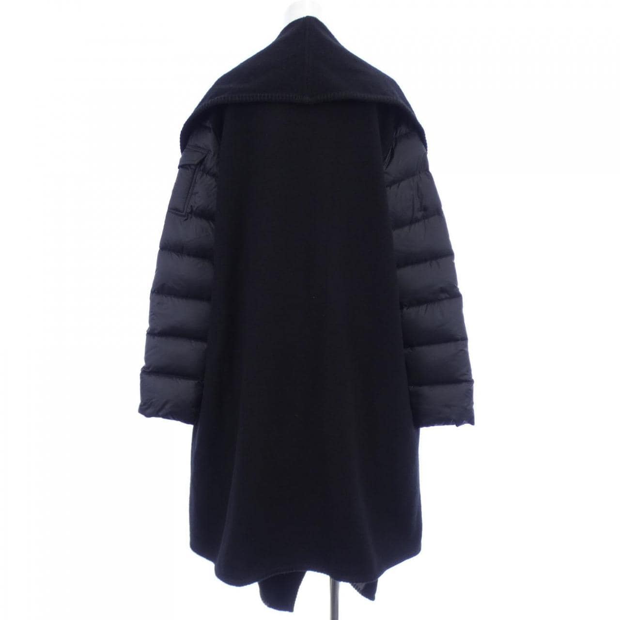 モンクレール MONCLER ダウンジャケット