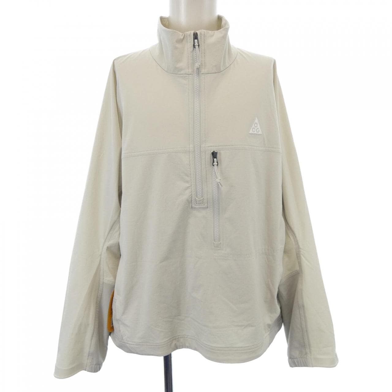 ナイキ NIKE トップス