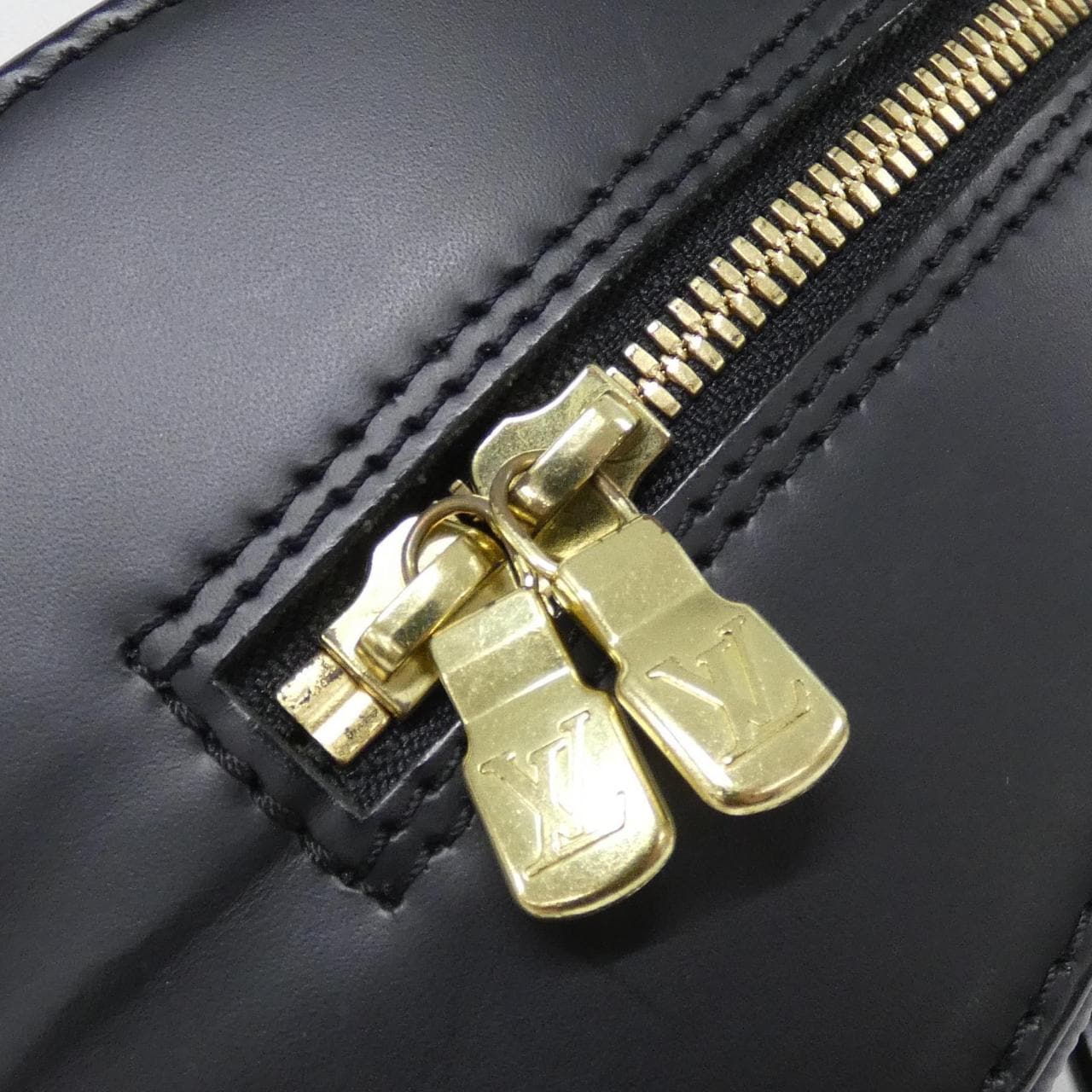 ルイヴィトン エピ ジャスミン M52082 バッグ