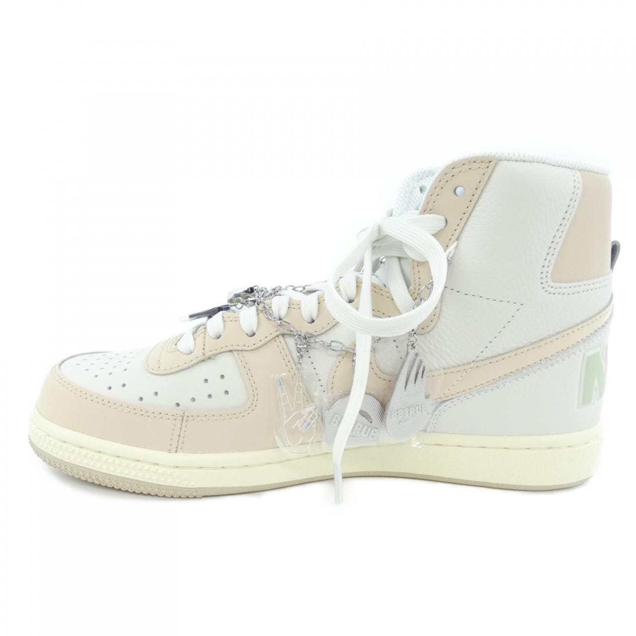 ナイキ NIKE FD8638-100 スニーカー