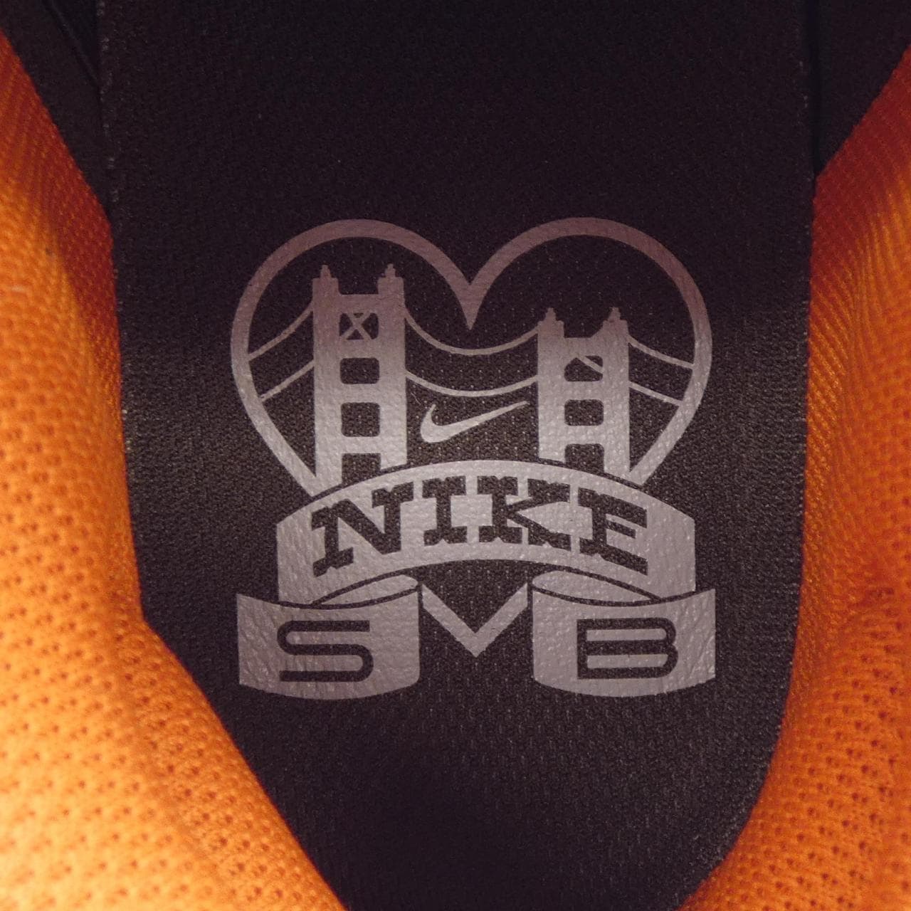 ナイキ NIKE IR1888-800 スニーカー