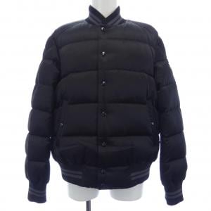 モンクレール MONCLER ダウンジャケット