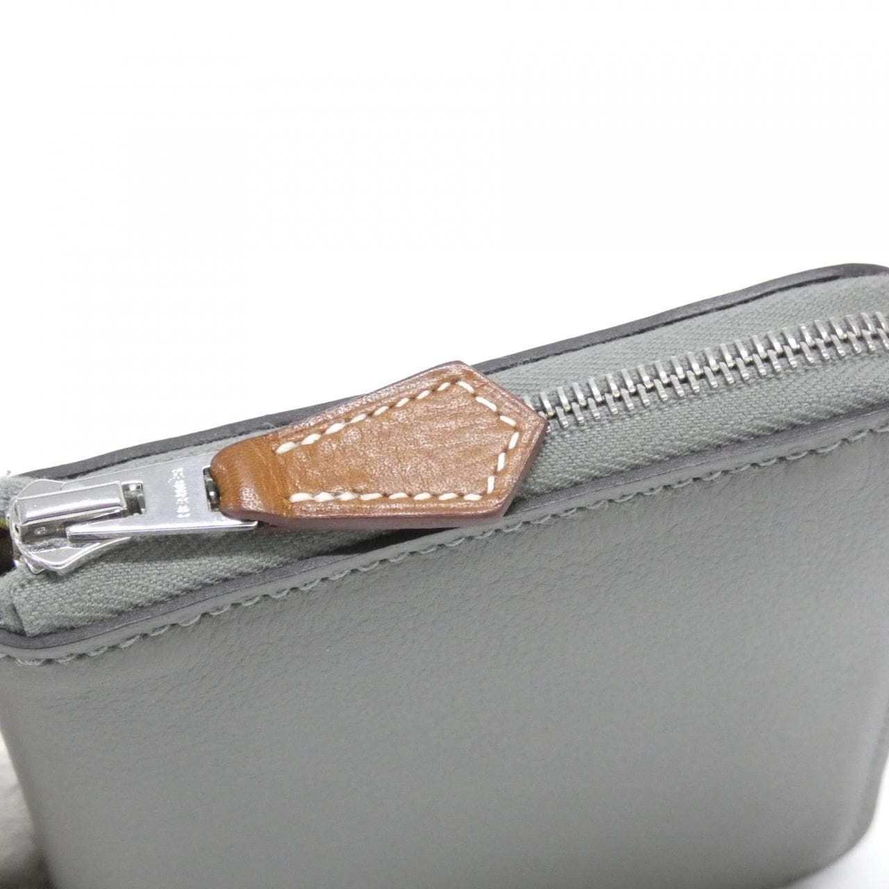 エルメス EN LIBERTE シルク イン コンパクト 084541CK 財布