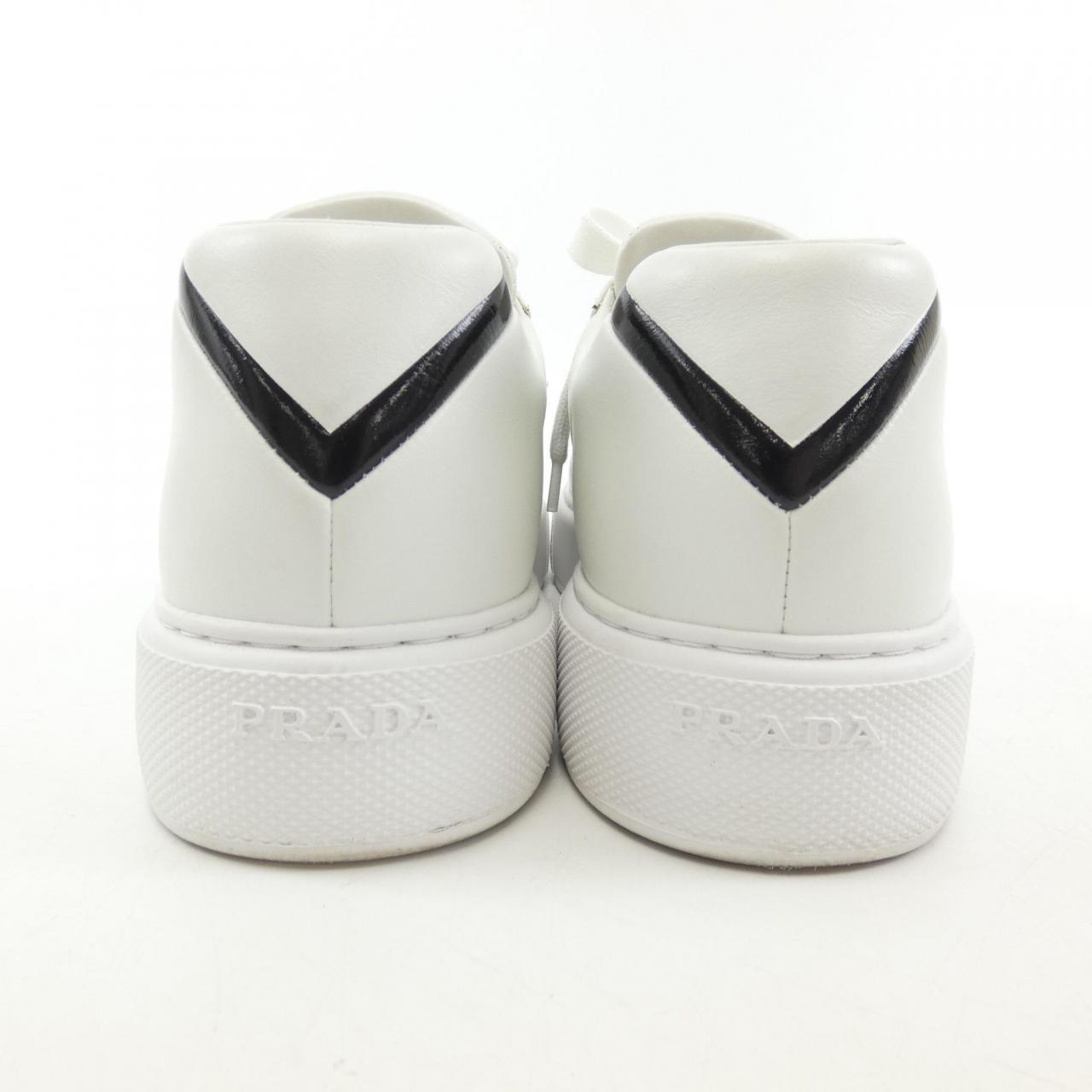 プラダ PRADA スニーカー