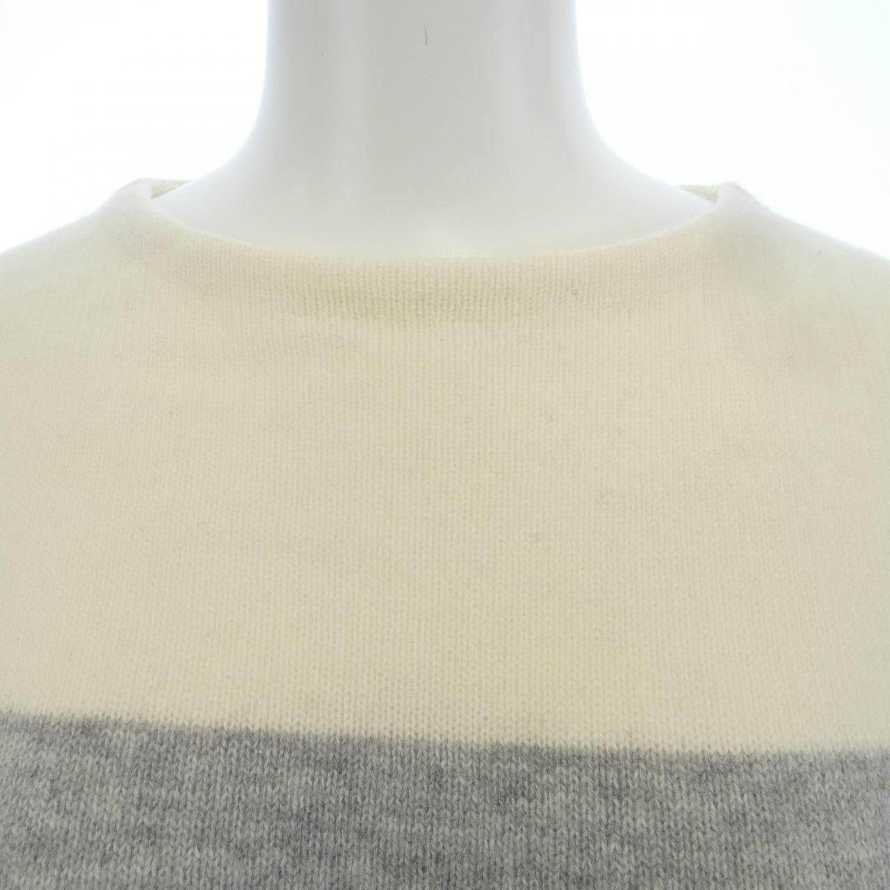 ニジュウサンク 23区 ニット