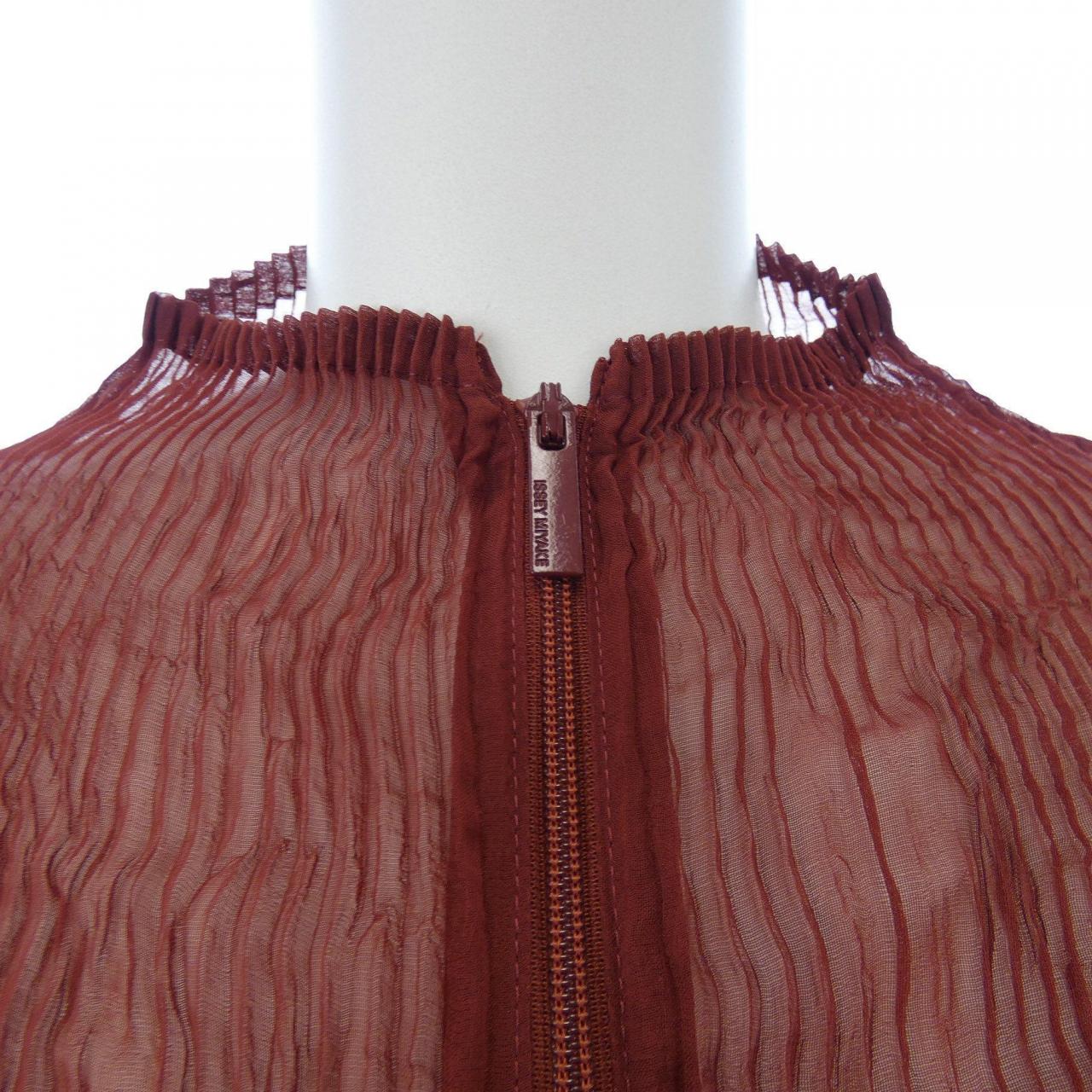 イッセイミヤケ ISSEY MIYAKE カーディガン