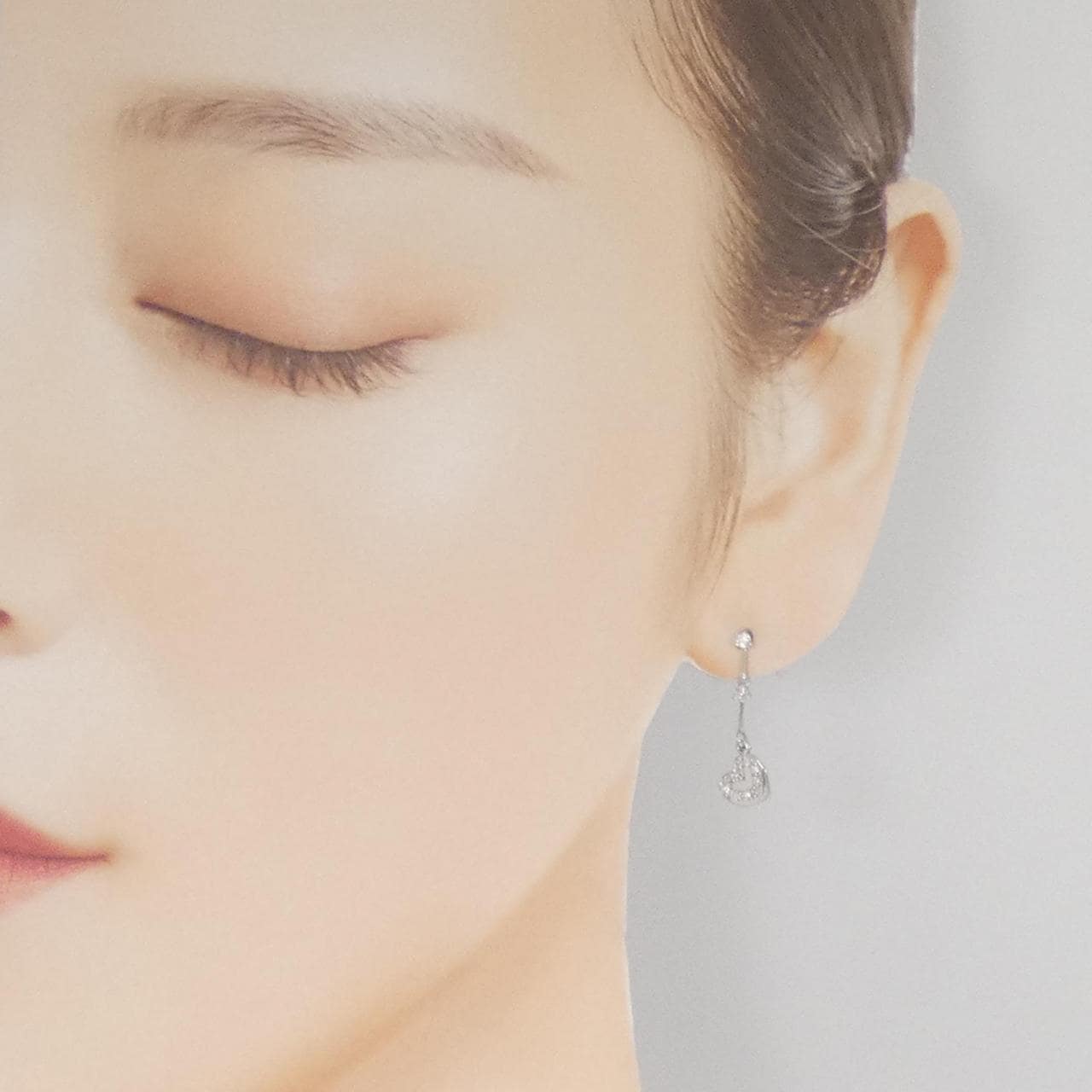 K10WG ハート ダイヤモンド ピアス 0.20CT