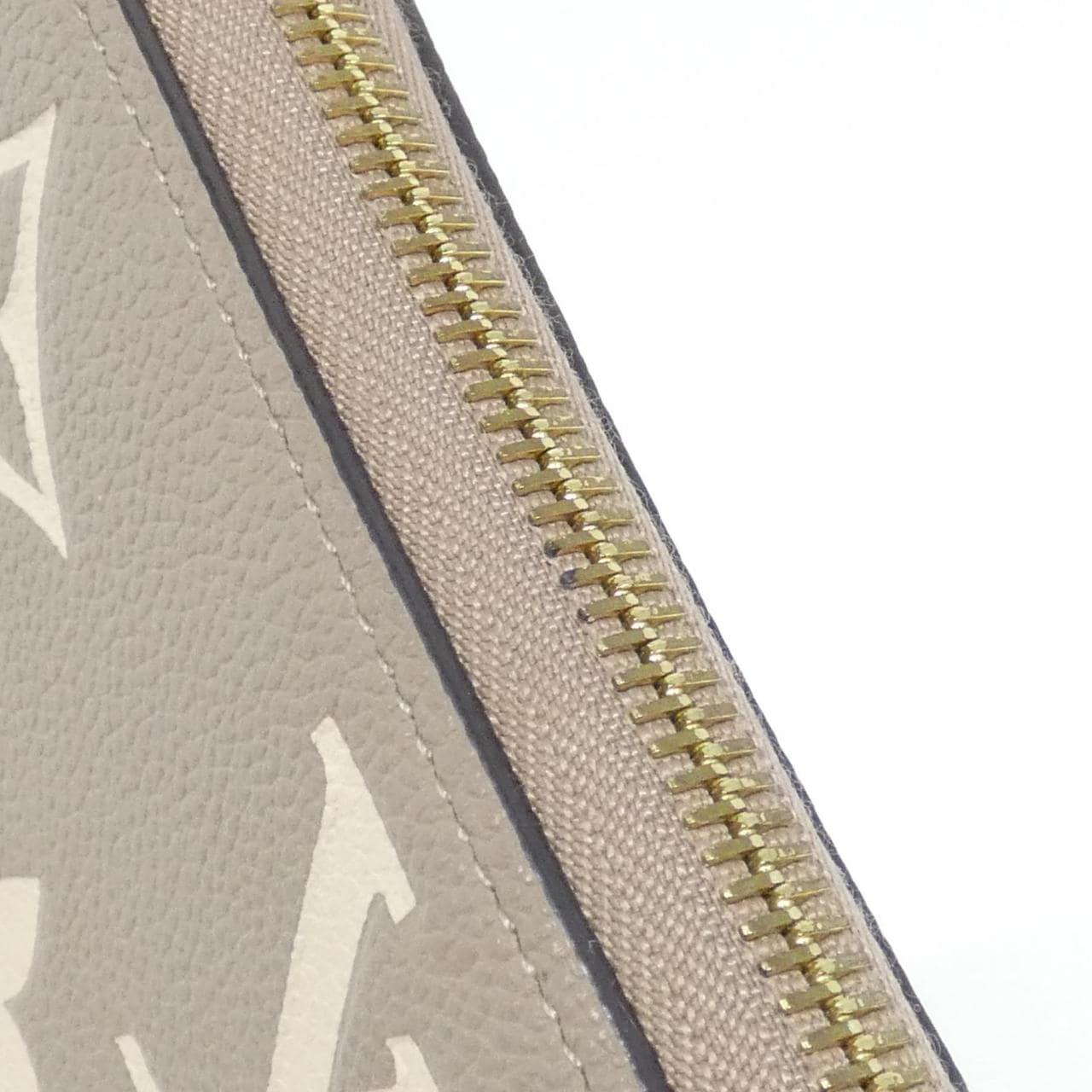 LOUIS VUITTON双色Monogram Empreinte拉链钱包 M69794 钱包