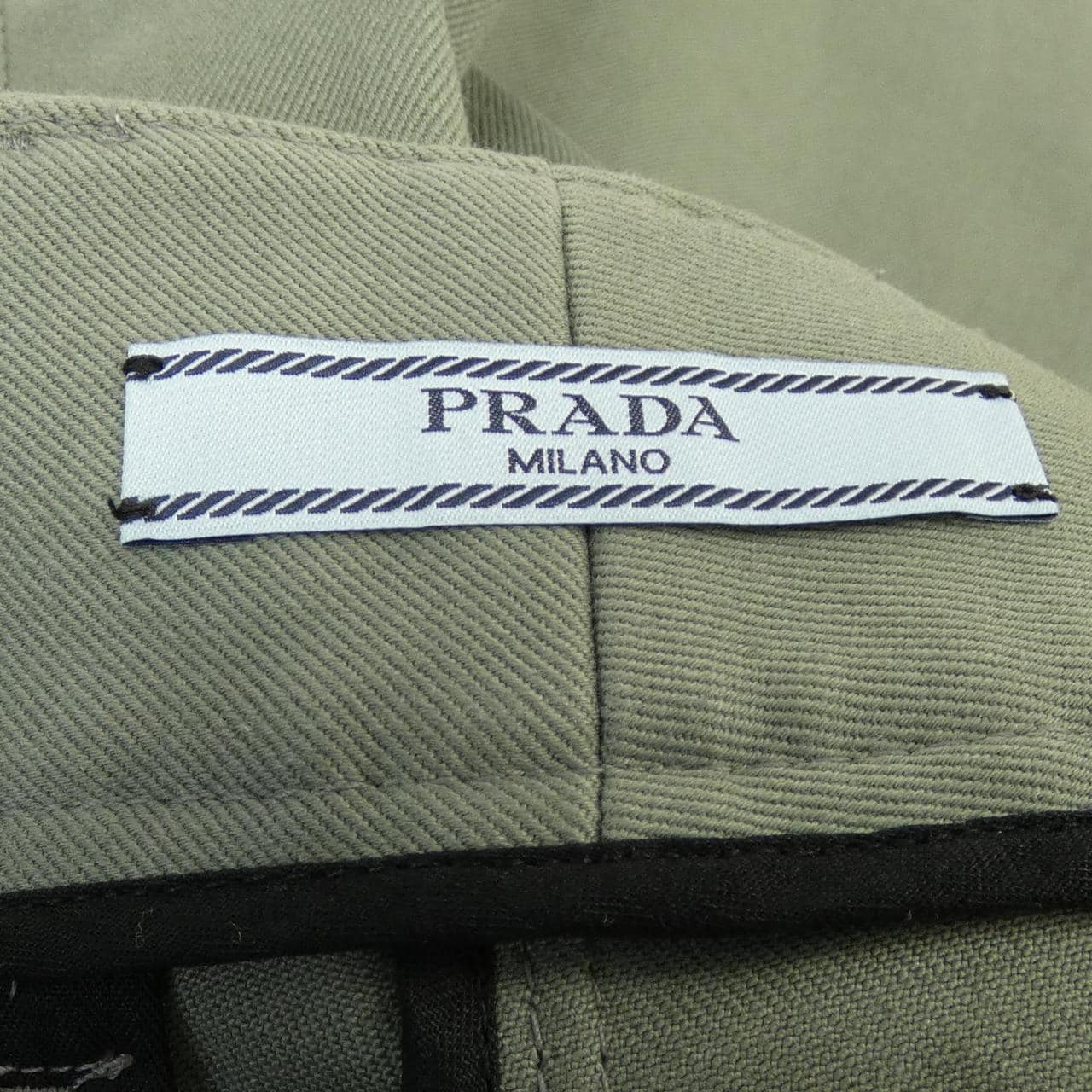 プラダ PRADA P239B S181 ショートパンツ