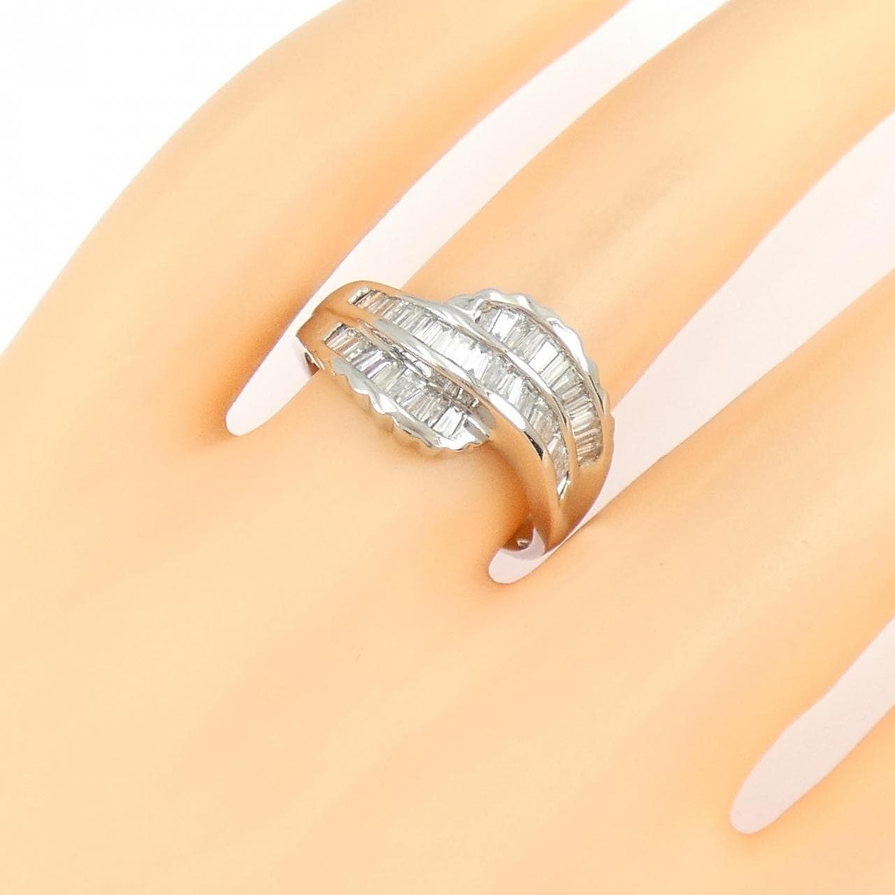 PT850 ダイヤモンド リング 1.00CT