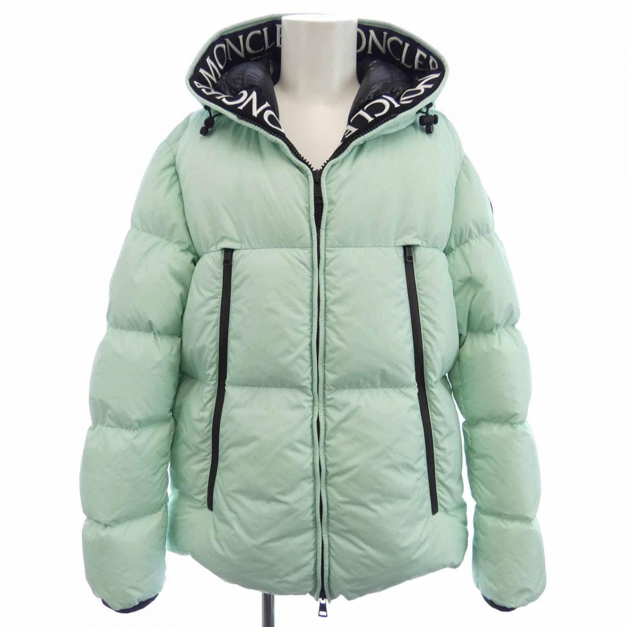 モンクレール MONCLER ダウンジャケット