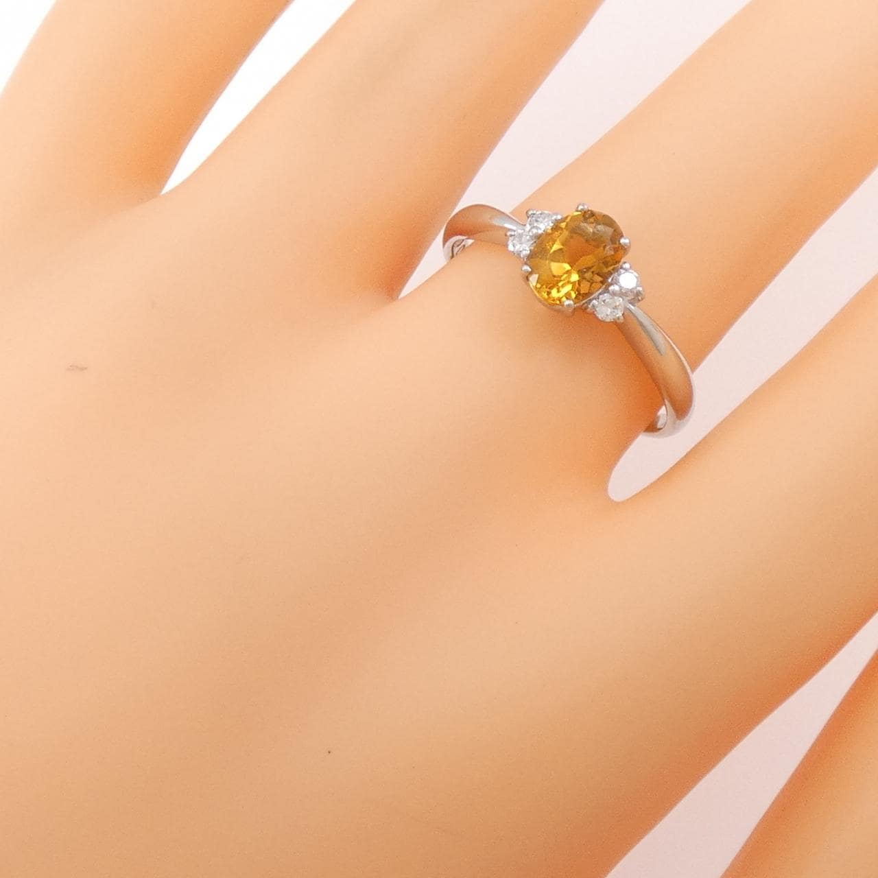 PT900 Citrine Ring 0.69CT