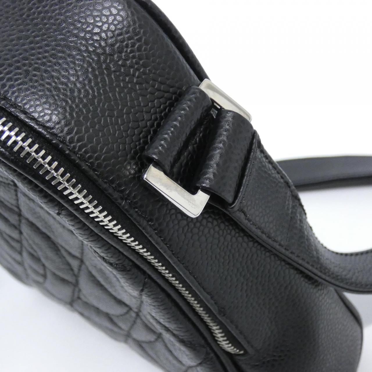 シャネル ショルダーバッグ