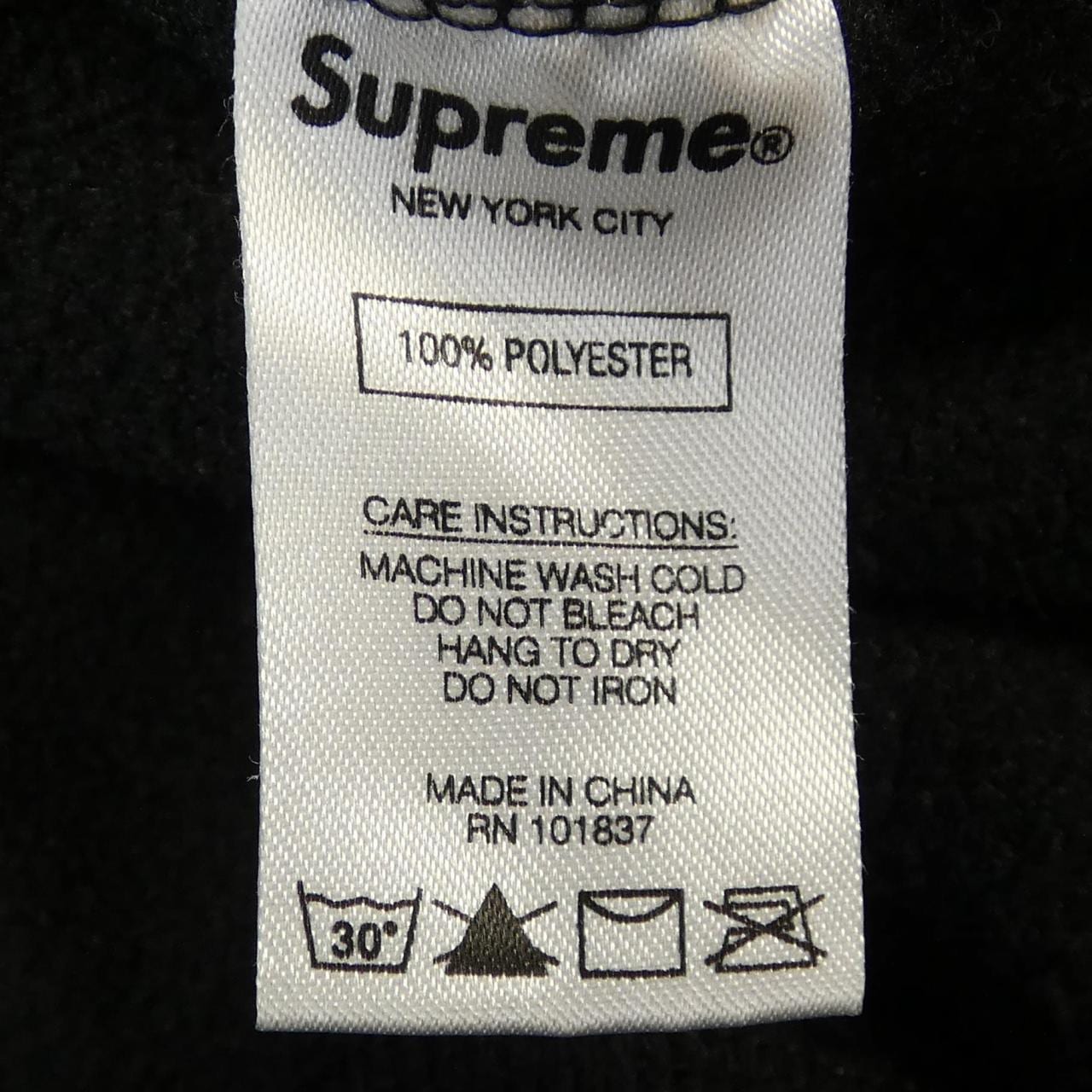 シュプリーム SUPREME パーカー